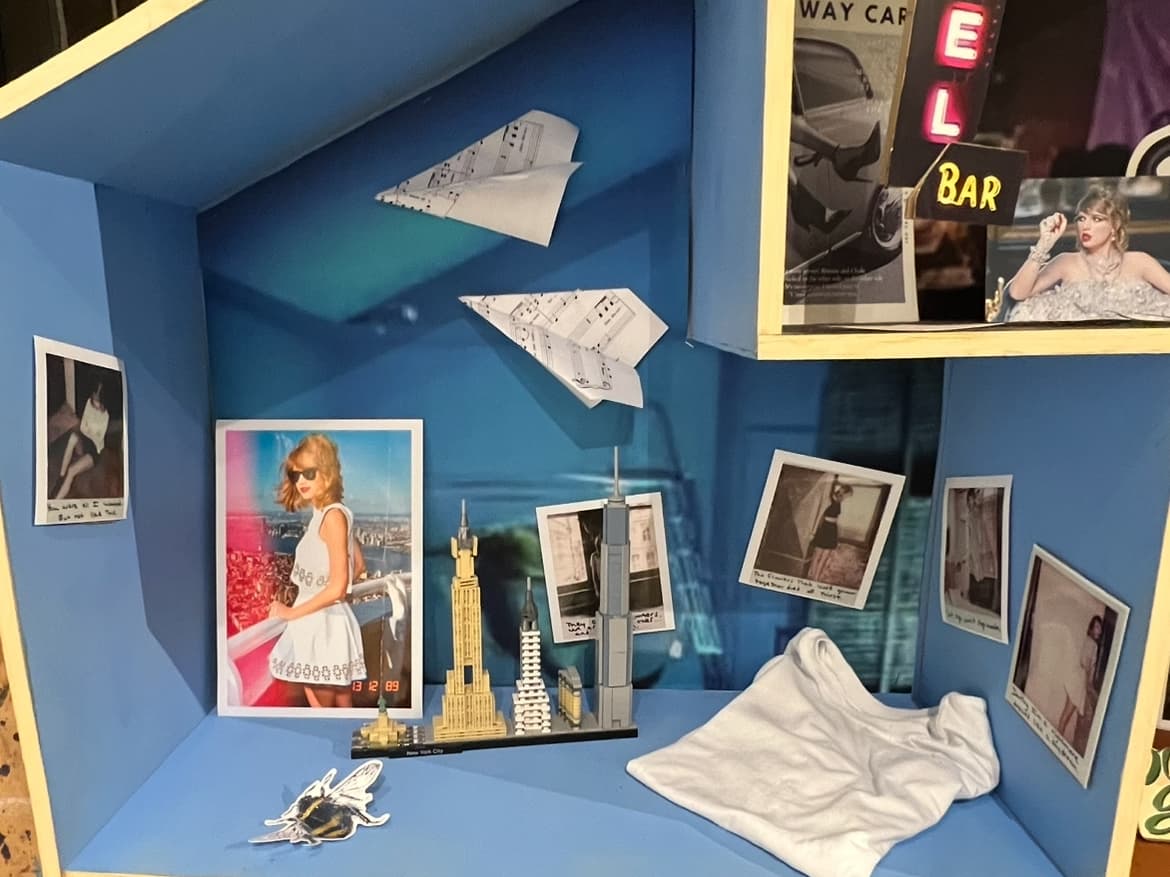 1989 era inspiration photo